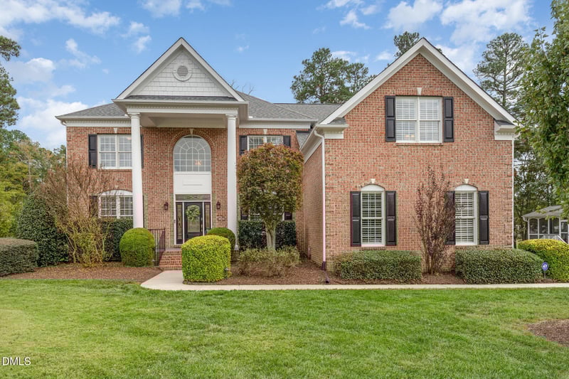 10713 Round Brook Cir, Raleigh, NC 27617