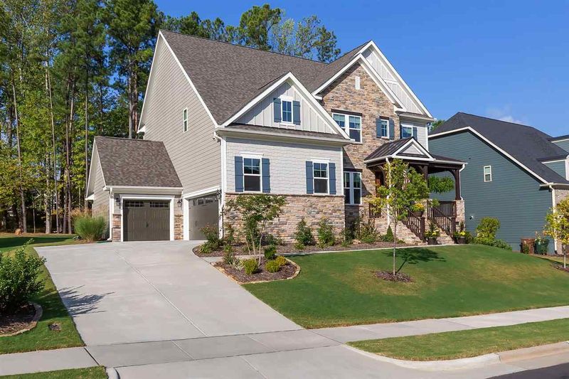 1072 Queensdale Dr, Cary, NC 27519