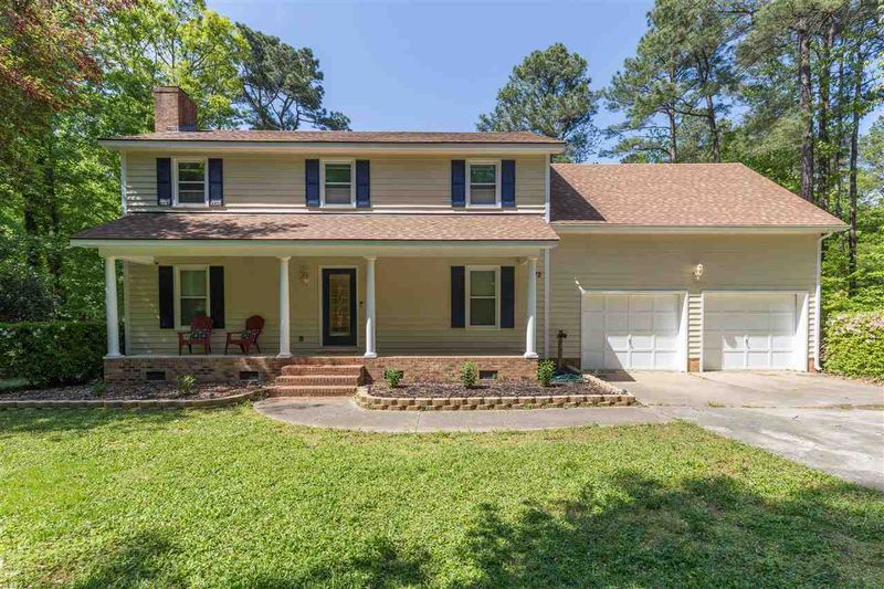 1072 Ridge Dr, Clayton, NC 27520