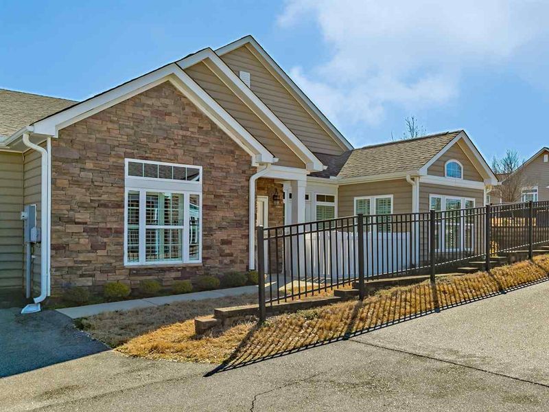 1073 Blue Bird Ln, Wake Forest, NC 27587