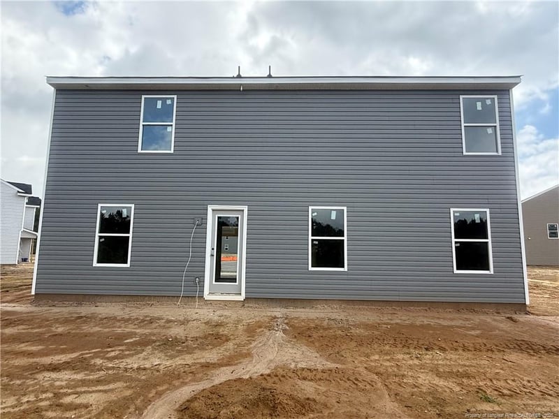 1073 Emerald Stone Loop, Hope Mills, NC 28348