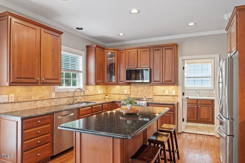 10732 Summerton Dr, Raleigh, NC 27614