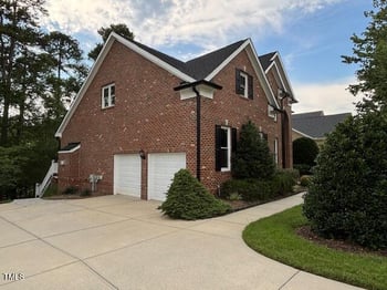 10733 Round Brook Cir, Raleigh, NC 27617