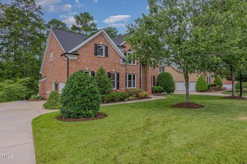 10733 Round Brook Cir, Raleigh, NC 27617