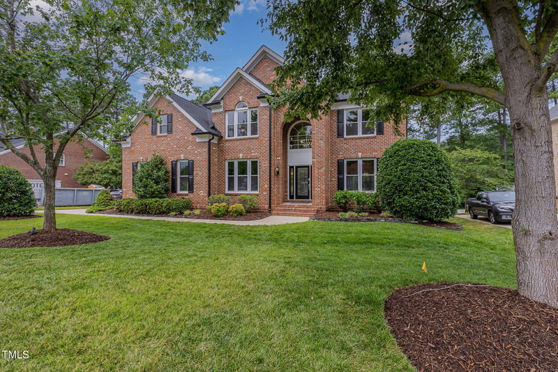 10733 Round Brook Cir, Raleigh, NC 27617