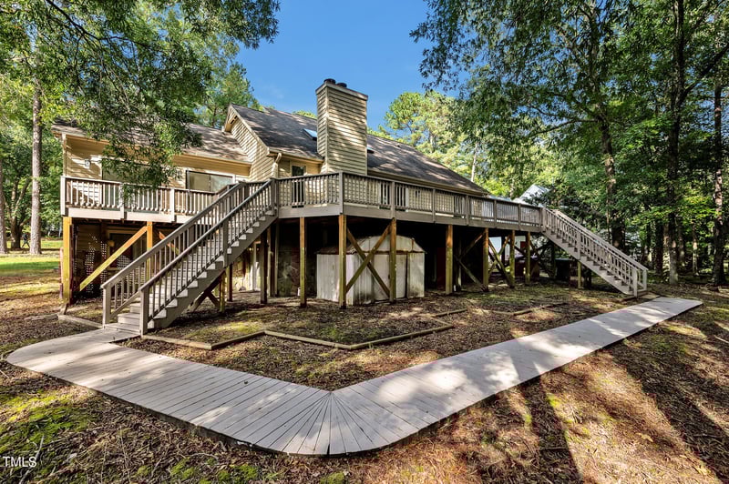 10737 Bridgford Dr, Cary, NC 27518