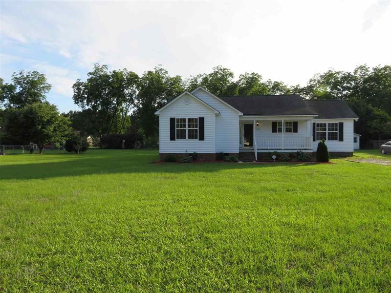 1074 Mclemore Rd, Clayton, NC 27520