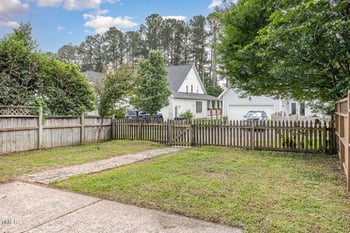 10744 Cokesbury Ln, Raleigh, NC 27614