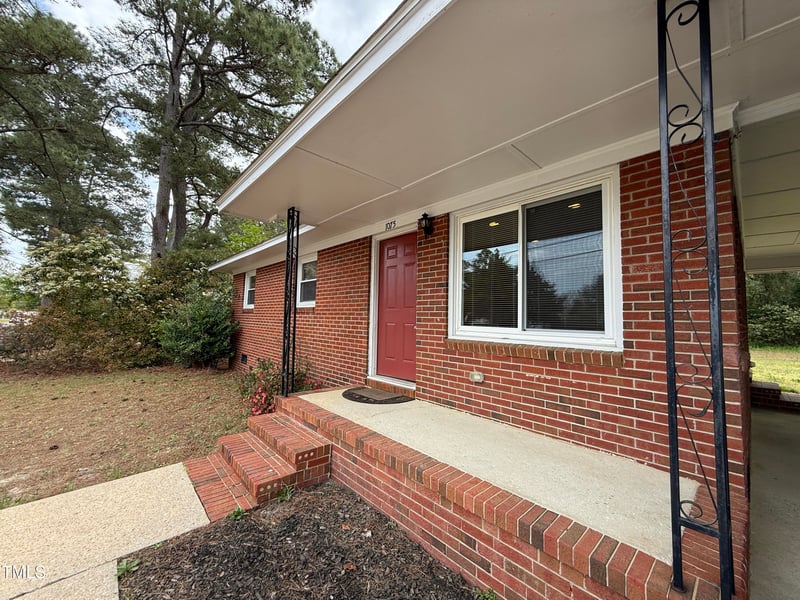 1075 Brenda Dr, Fayetteville, NC 28311