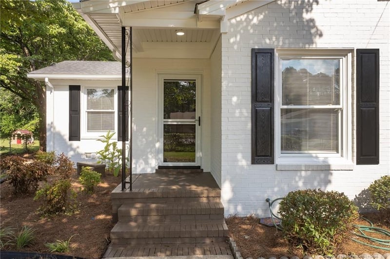 1075 Revere St, Fayetteville, NC 28304