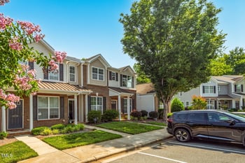 1076 Kelso Ln, Burlington, NC 27215