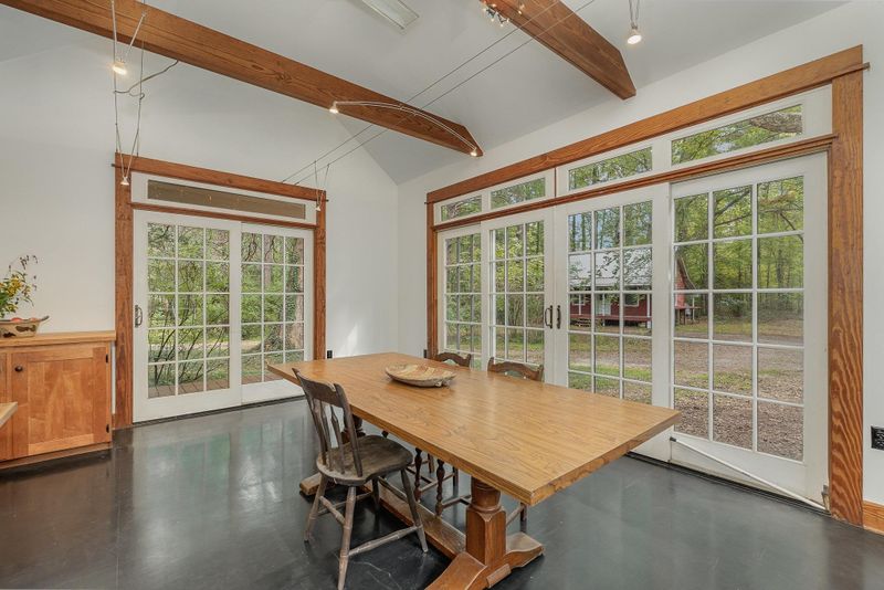 1078 Lystra Rd, Chapel Hill, NC 27516