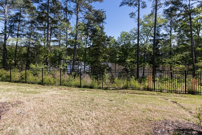 1078 Shoreside Dr, Durham, NC 27713