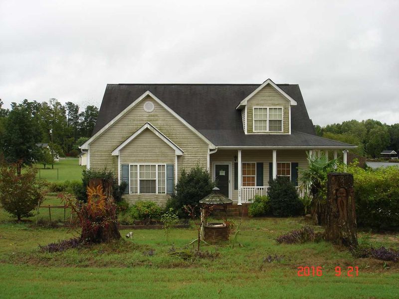 1079 Darius Pearce Rd, Youngsville, NC 27596
