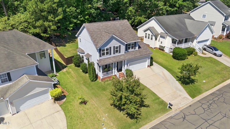 108 Aldeburgh Ct, Holly Springs, NC 27540
