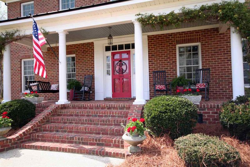 108 Aurora Ln, Goldsboro, NC 27530