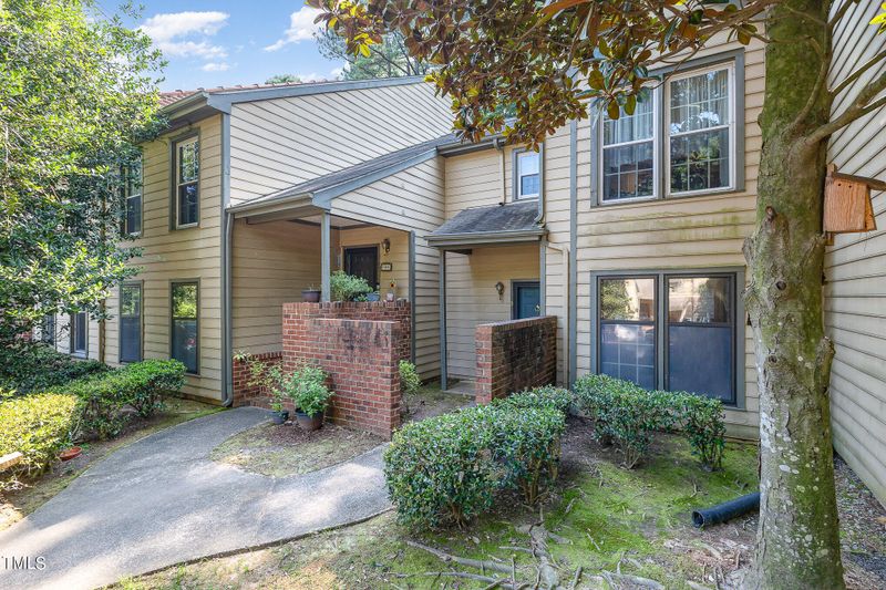 108 Autumn Chase Dr, Raleigh, NC 27613