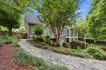 108 Bells Walk Ct, Holly Springs, NC 27540