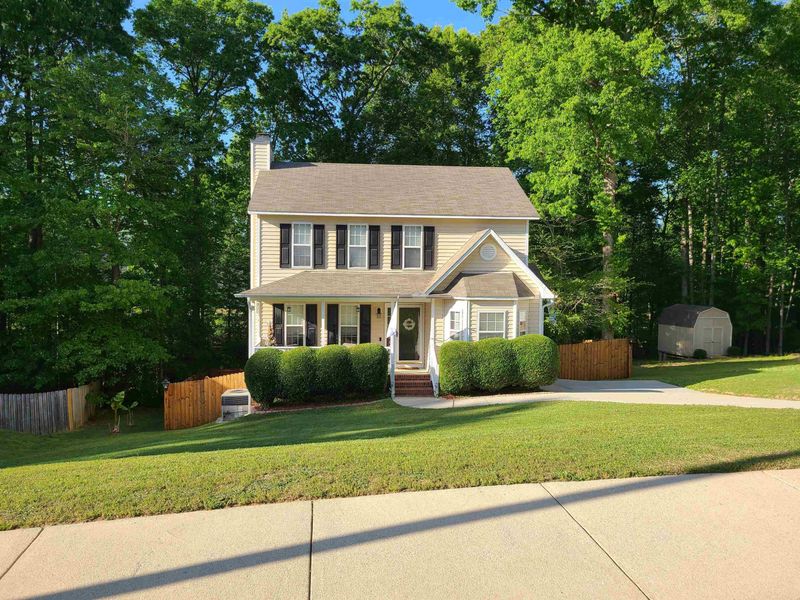 108 Biltmore Dr, Clayton, NC 27520