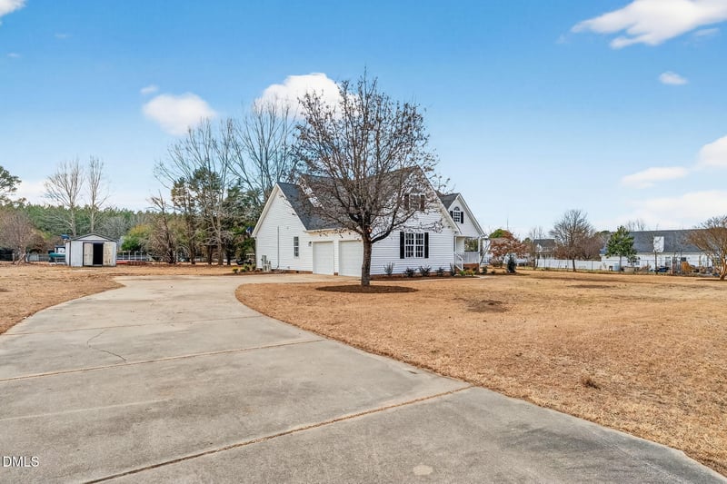 108 Blueberry Ln, Willow Springs, NC 27592