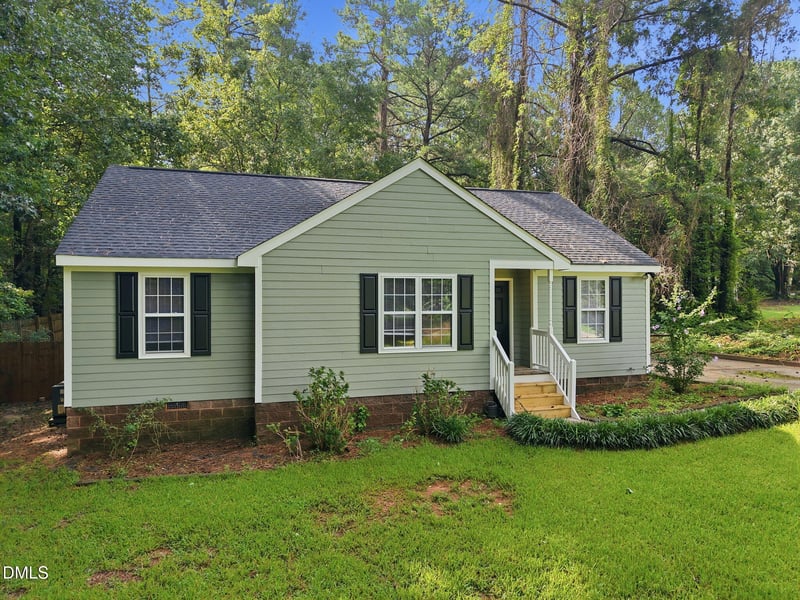 108 Bristol Ct, Youngsville, NC 27596