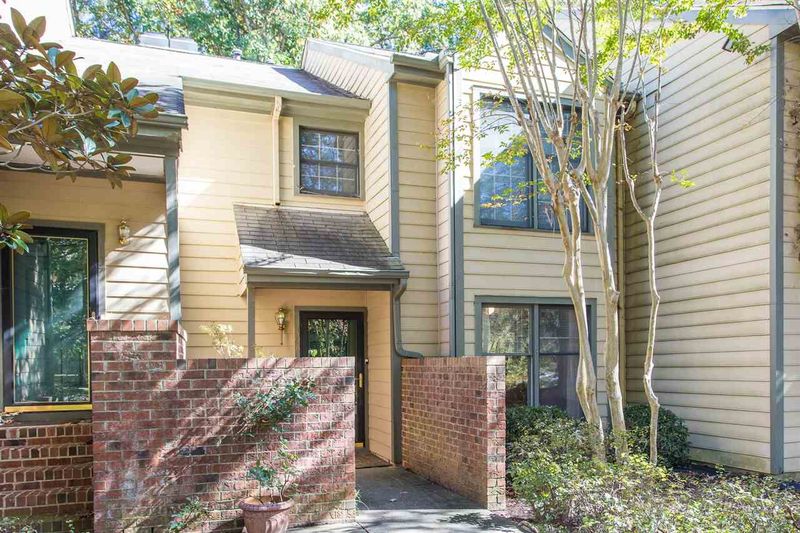 108 Broad Leaf Cir #108, Raleigh, NC 27613