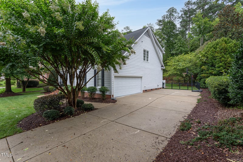 108 Bruington Ct, Morrisville, NC 27560