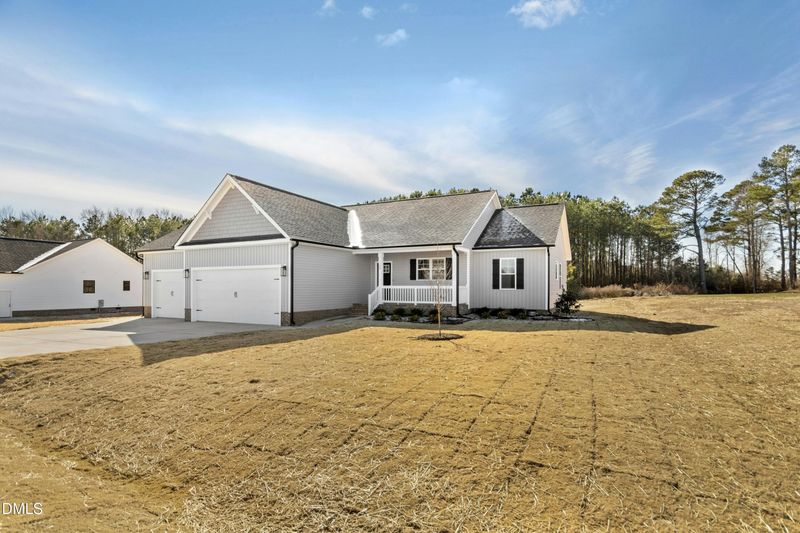 108 Bryant Farm Dr, Selma, NC 27576