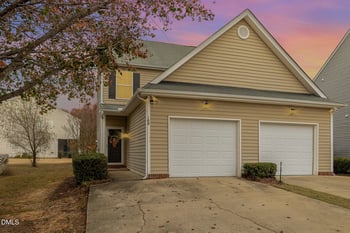 108 Buchanan Ln, Clayton, NC 27527