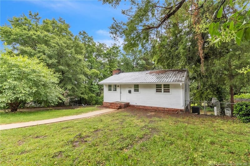 108 Buckingham Ave, Fayetteville, NC 28301