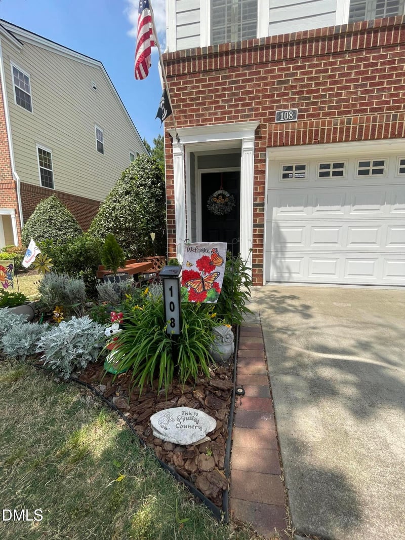 108 Butterbiggins Ln, Apex, NC 27539