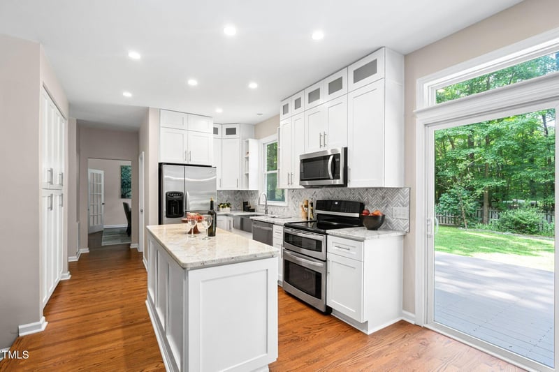 108 Butternut Dr, Chapel Hill, NC 27514