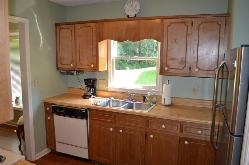 108 Carriage House Trl, Garner, NC 27529