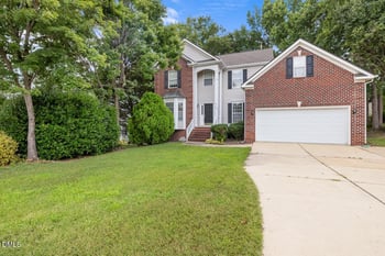108 Castlebury Creek Ct, Cary, NC 27519