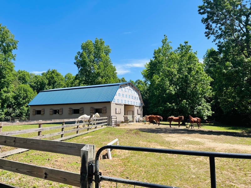 108 Cedarwood Dr, Louisburg, NC 27549