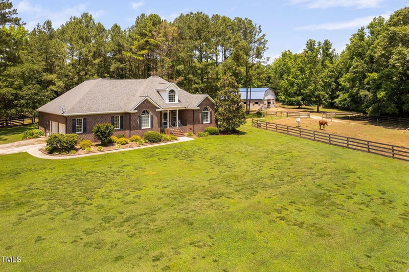 108 Cedarwood Dr, Louisburg, NC 27549