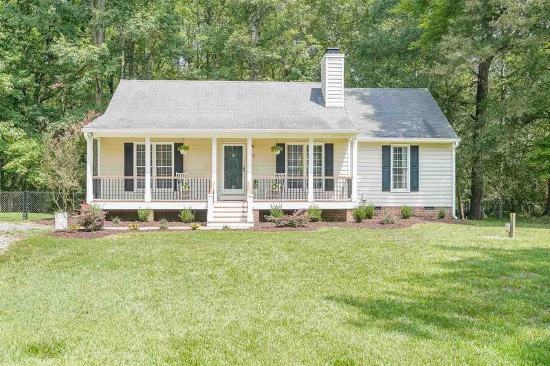 108 Chatham Ct, Clayton, NC 27527