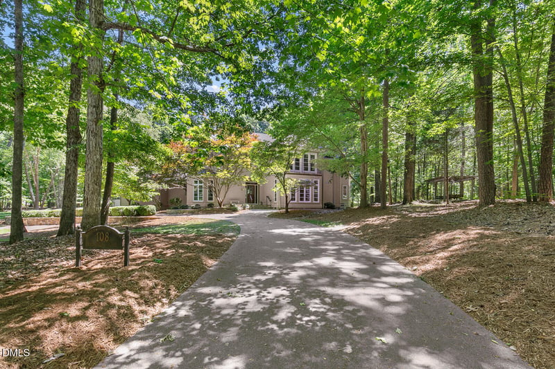 108 Chimeneas Pl, Chapel Hill, NC 27517