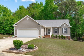 108 Christy Circle Ln, Clayton, NC 27520