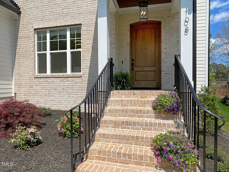 108 Clements Dr, Morrisville, NC 27560