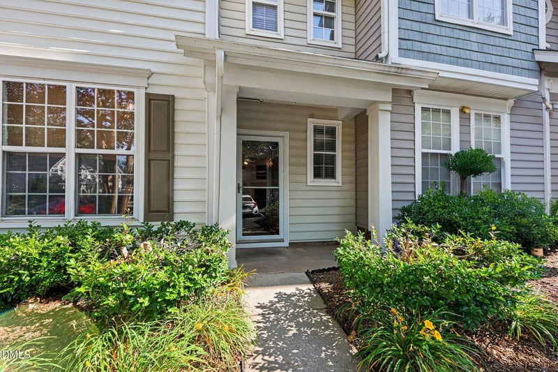 108 Colwick Ln, Morrisville, NC 27560