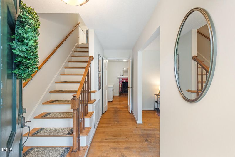 108 Concord Dr, Chapel Hill, NC 27516