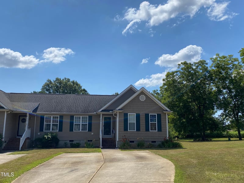 108 Cottage Ct, Youngsville, NC 27596