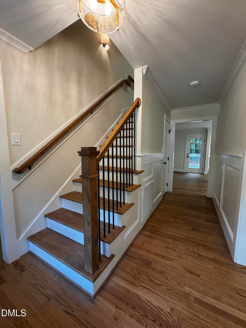 108 Countryside Ln, Cary, NC 27518
