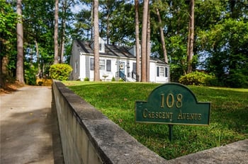 108 Crescent Ave, Fayetteville, NC 28305