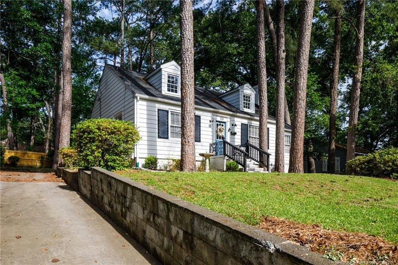 108 Crescent Ave, Fayetteville, NC 28305