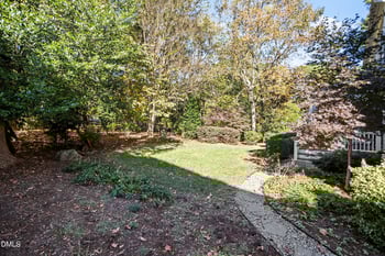 108 Cross Creek Dr, Chapel Hill, NC 27514