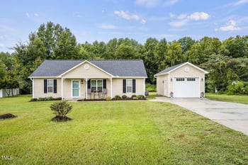 108 Danbury Ct, Willow Springs, NC 27592