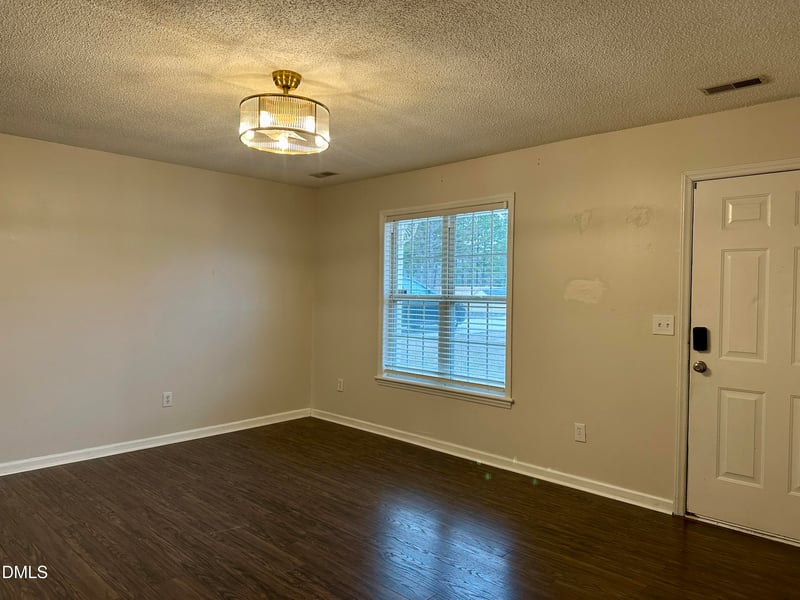 108 Danbury Ct, Willow Springs, NC 27592