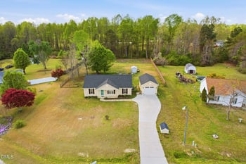 108 Danbury Ct, Willow Springs, NC 27592